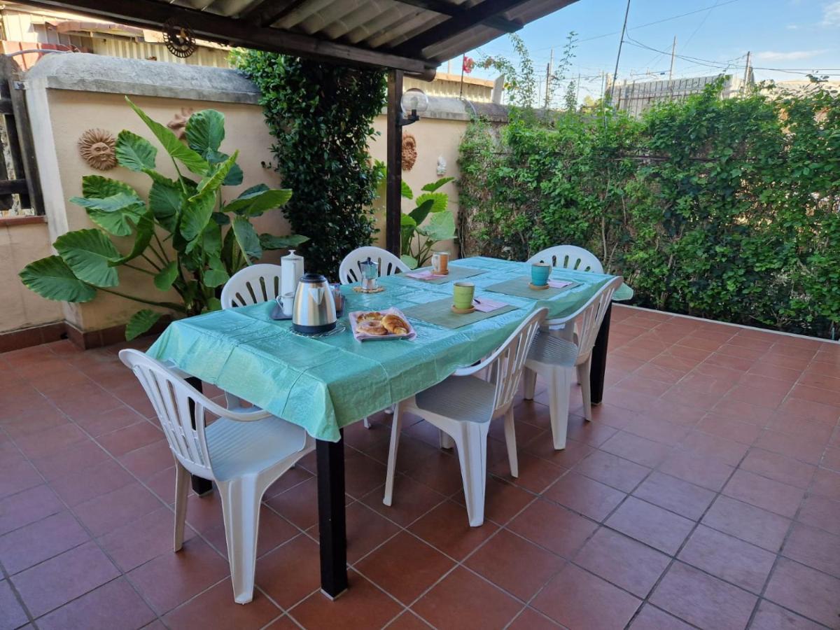 רומא Appartamento Per Chi Ama Prendere Il Caffe In Terrazzo מראה חיצוני תמונה