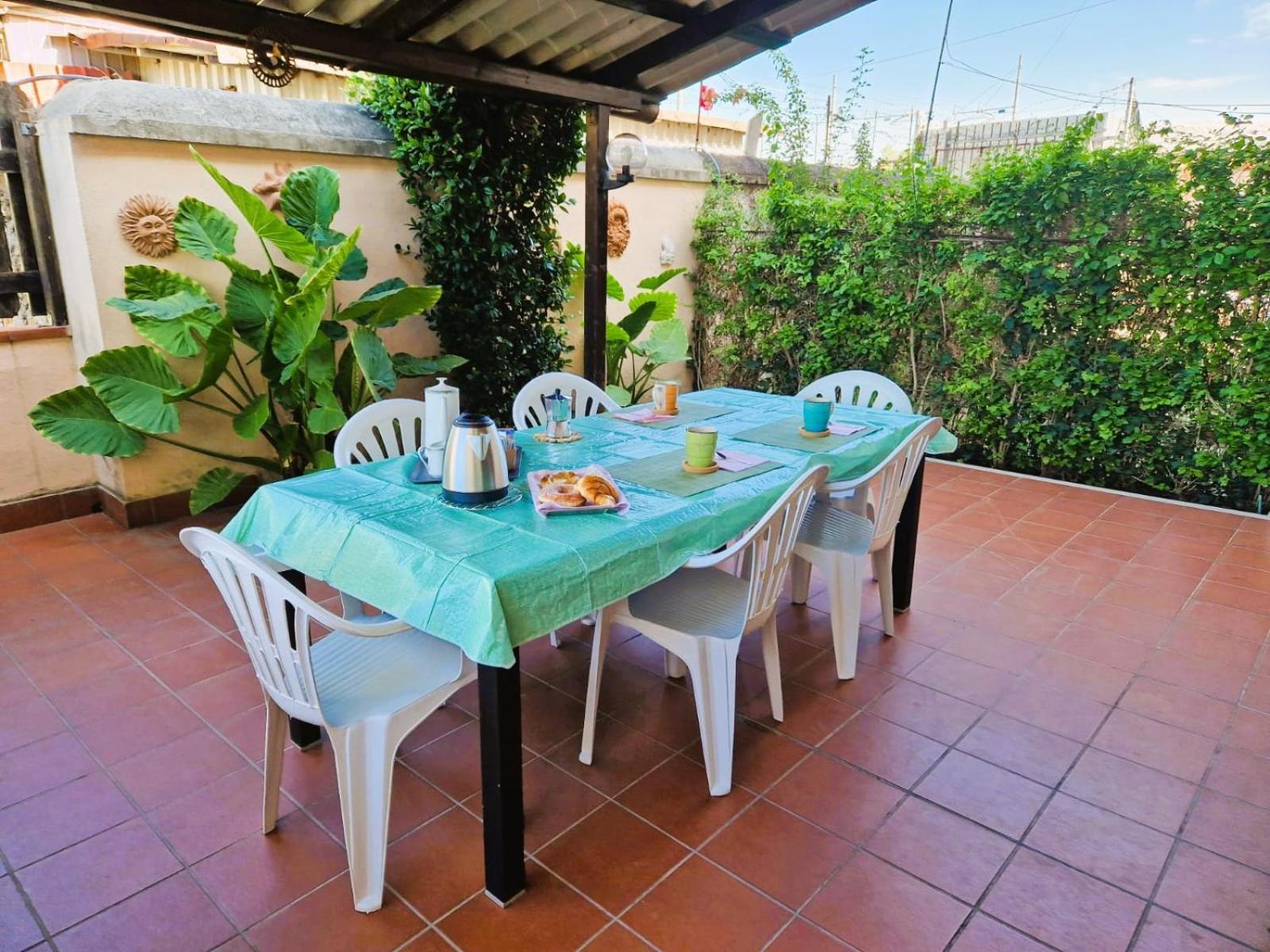 רומא Appartamento Per Chi Ama Prendere Il Caffe In Terrazzo מראה חיצוני תמונה